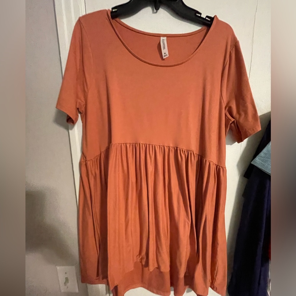 Zenana XL High Low Top Rust